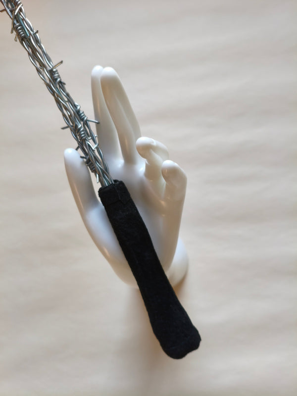 Badine fils barbelés BDSM artisanale AdryX - vue complète