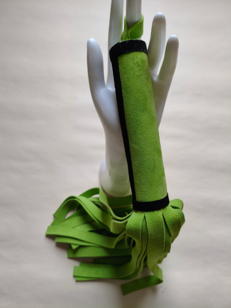Martinet croûte cuir vert court AdryX - détail lanières