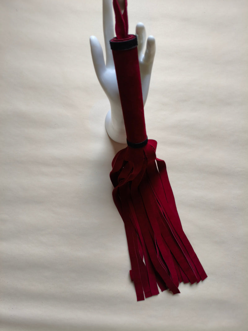 Martinet croûte cuir Bordeaux BDSM AdryX - vue complète