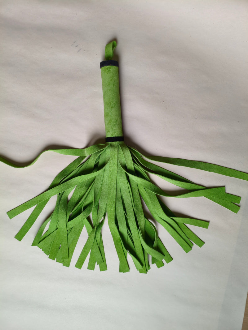 Martinet croûte cuir vert court AdryX - vue de profil