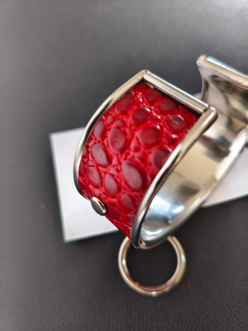 Bracelet cuir rouge AdryX - détail bords argentés