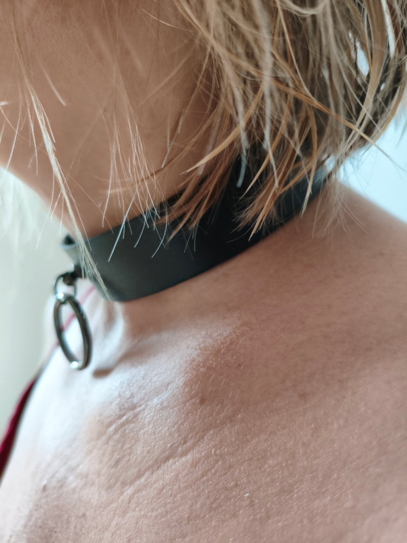 Collier cuir noir lisse AdryX - intérieur velours de cuir