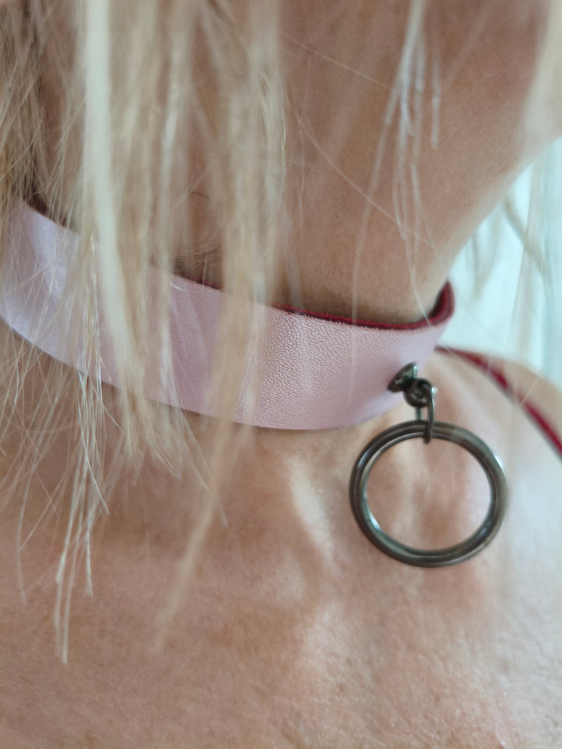 Collier artisanal AdryX rose - détail anneau
