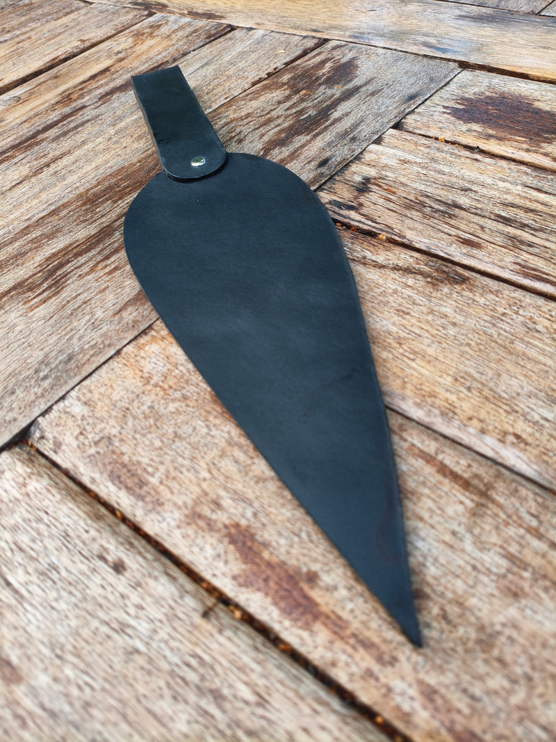 Profil en plume du paddle La Plume de Minuit AdryX, pointe effilée vers le bas, fait main en France
