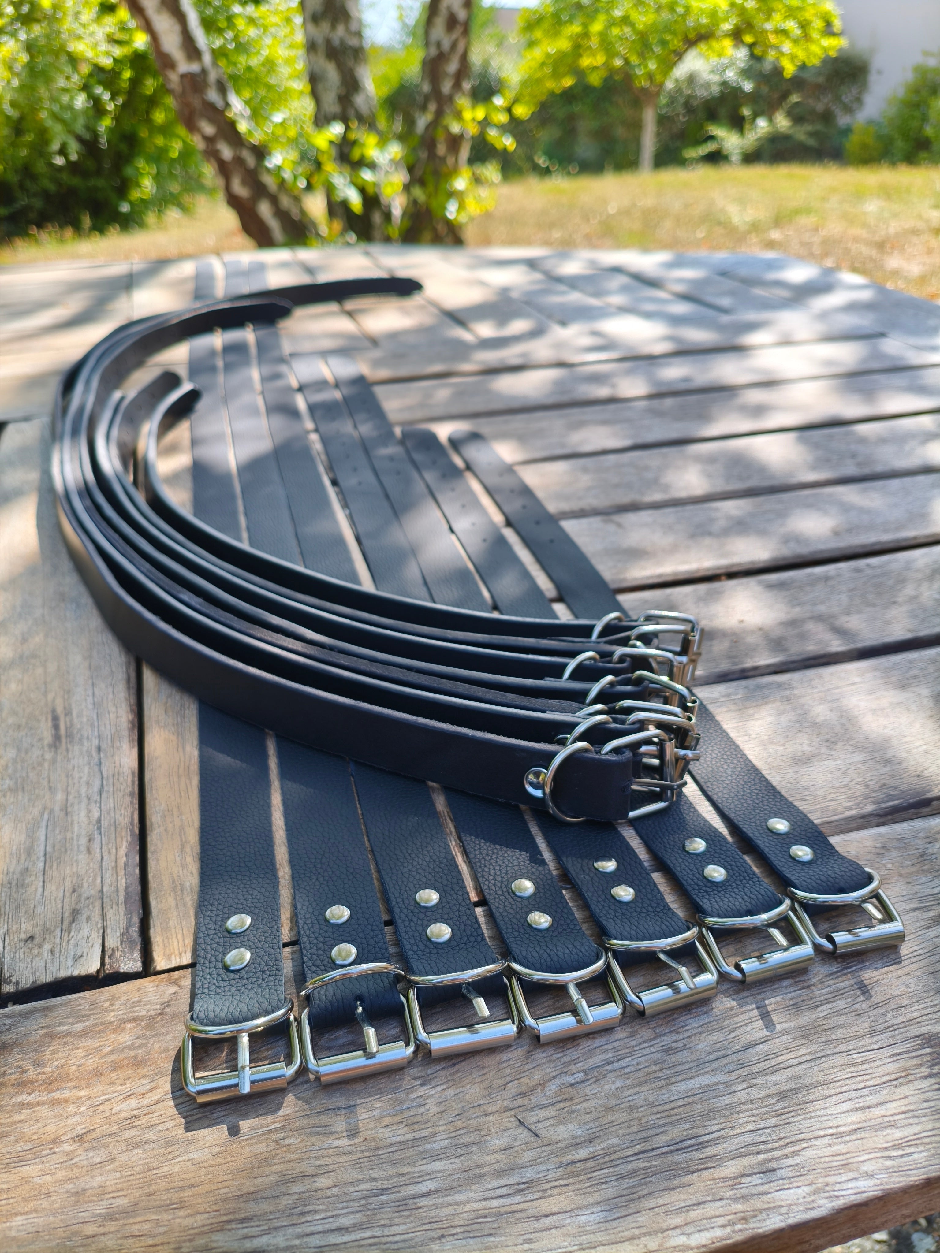 Jeu de sangles de bondage en cuir noir, collection La contrainte, fait main en France par AdryX