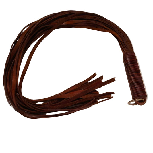 Martinet long de lanières de cuir lourd