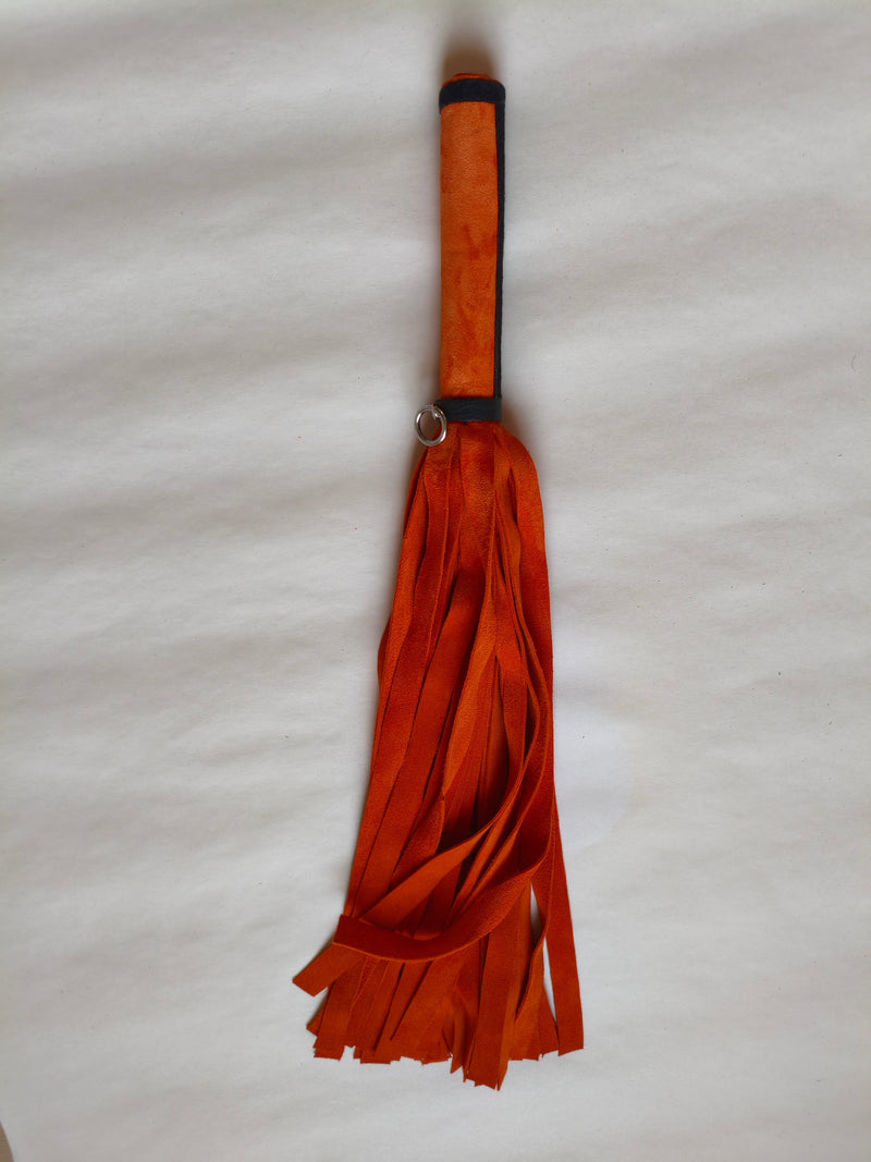 Martinet cuir orange AdryX - détail poignée