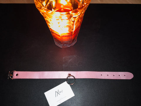 Collier cuir rose lisse AdryX - vue de face