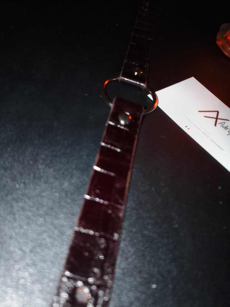 Collier AdryX porté - accessoire cuir artisanal