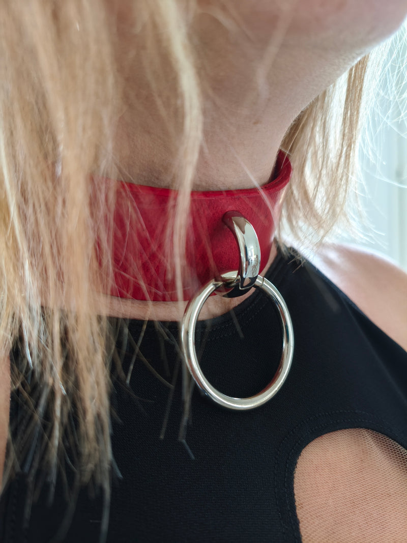 Collier large en cuir rouge AdryX, boucle acier inoxydable